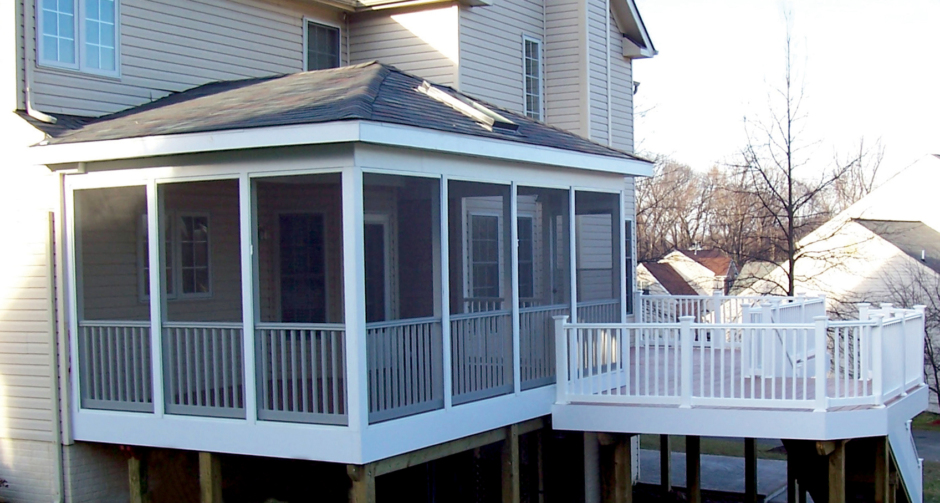 Composite Screened Porch and Vinyl Railing