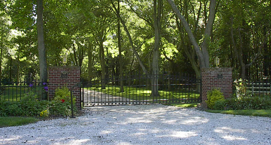 Iron Estate Driveway Gate