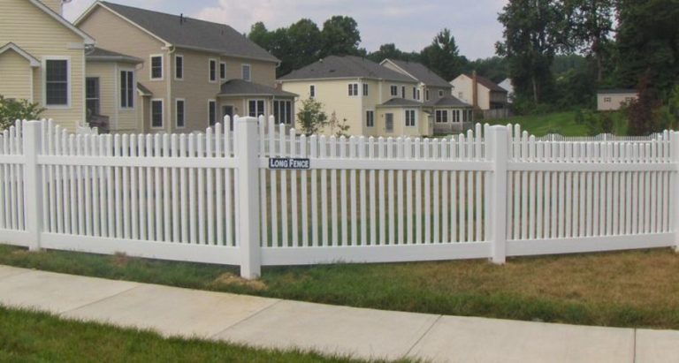 Residential Vinyl Picket Fence