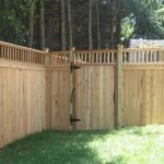 Red Cedar Wood Privacy Fence with Lattice