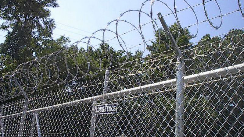 Barbed Wire Chain Link Fence